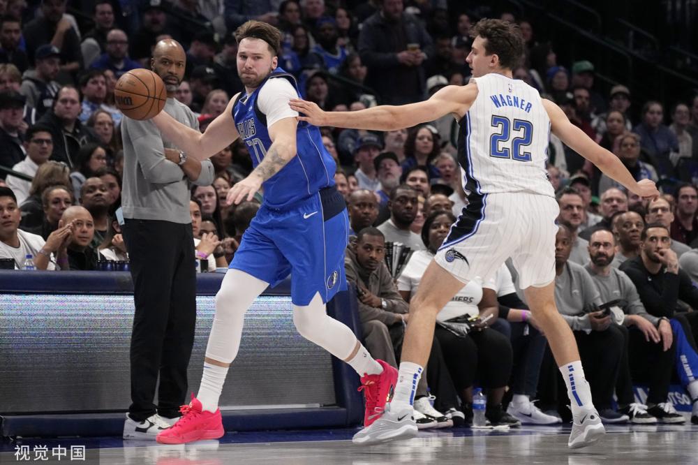 懂球译站 ｜ 谁“做掉”了皇马主帅安切洛蒂？.