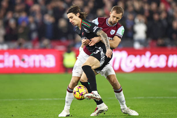 的角逐中 的角逐中